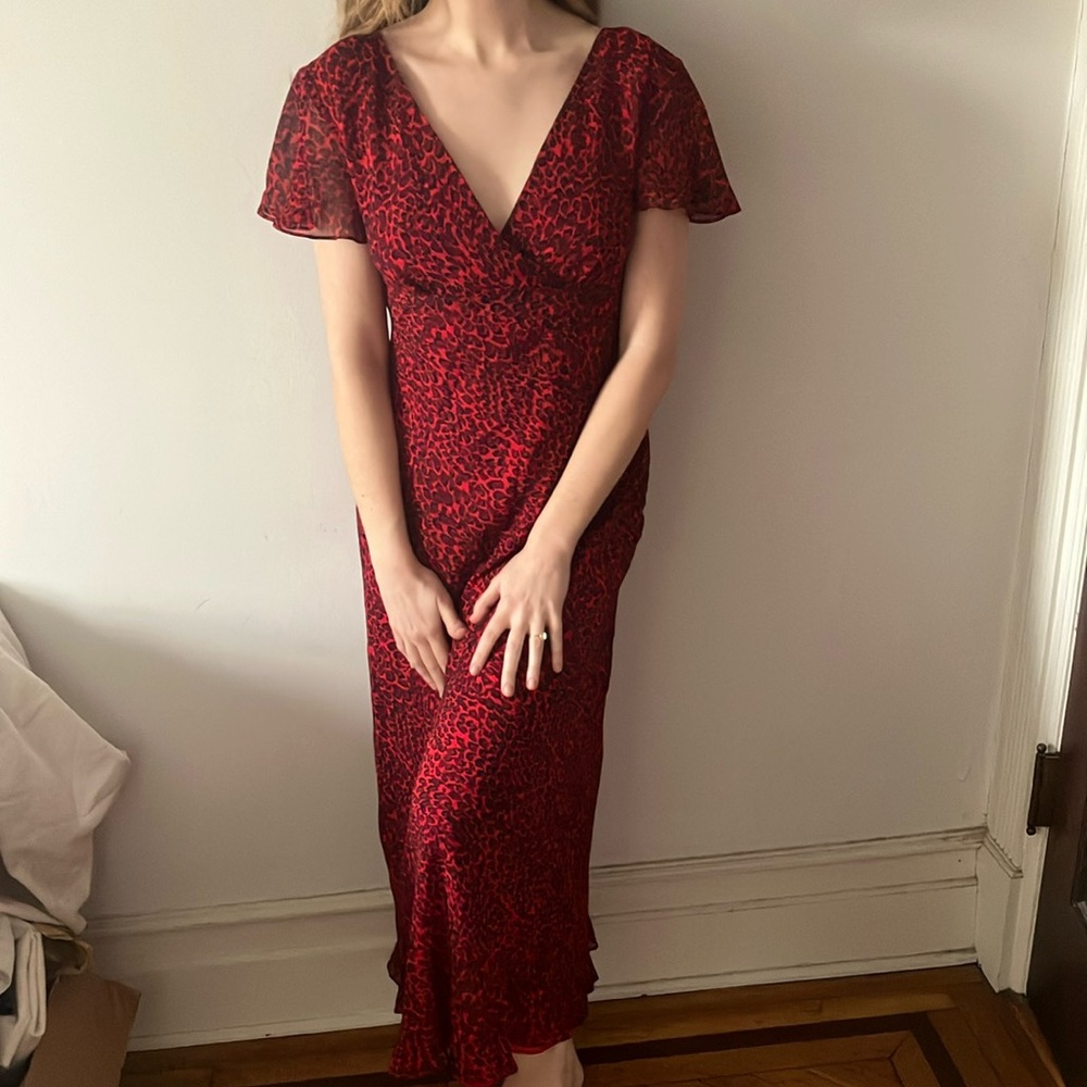 Silk Bias Red Pattern Lined Short Sleeve V Neck Open Back Slip Midi Dress Sz 8